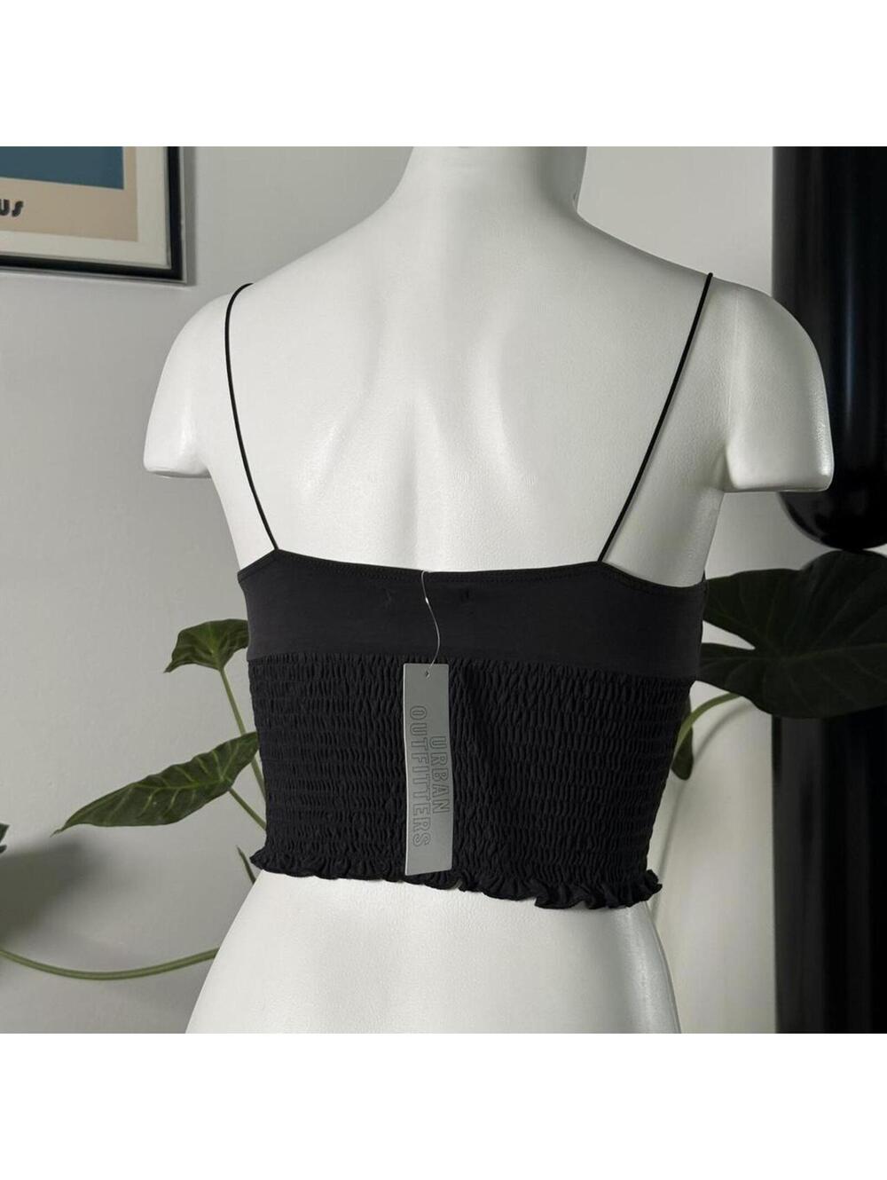 Urban Outfitters Women's Black Crop-top - Picture 2 of 3